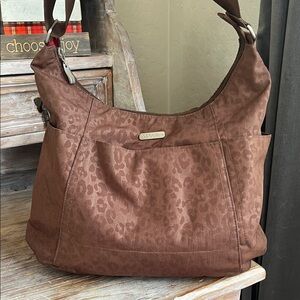 🤎 Baggallini Leopard Print Hobo Everywhere Bag Purse Dark Brown Nylon Large